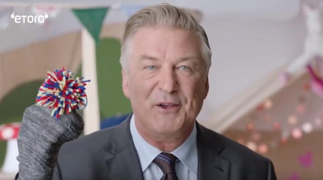 eToro, Alec Baldwin e il neonato